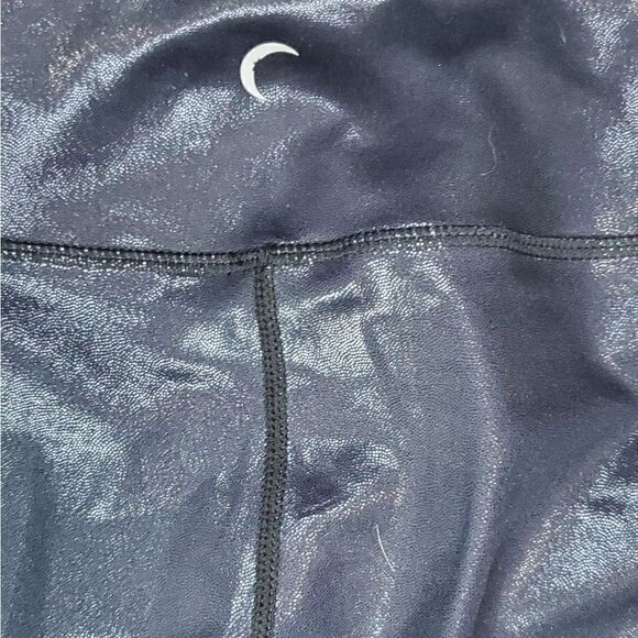 Zyia Active Light & Tight Metalic Black, White & Blue Ombrie Leggings - Picture 6 of 7